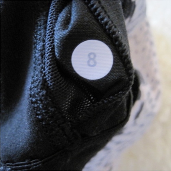 Lululemon Dance to Yoga Tank - Picture 8 of 8